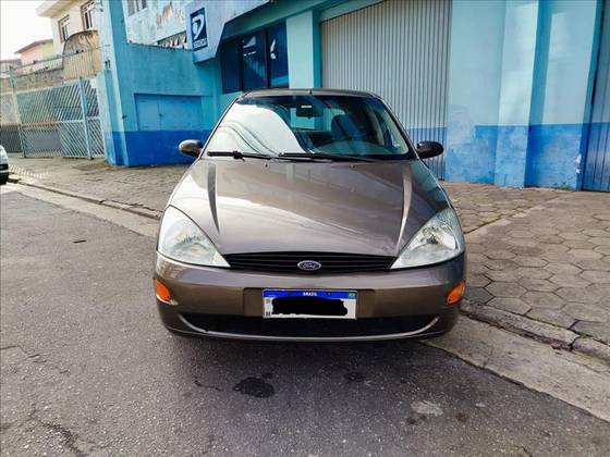 FORD FOCUS 1.8 16V GASOLINA 4P MANUAL FORD FOCUS 1.8 16V GASOLINA 4P MANUAL
